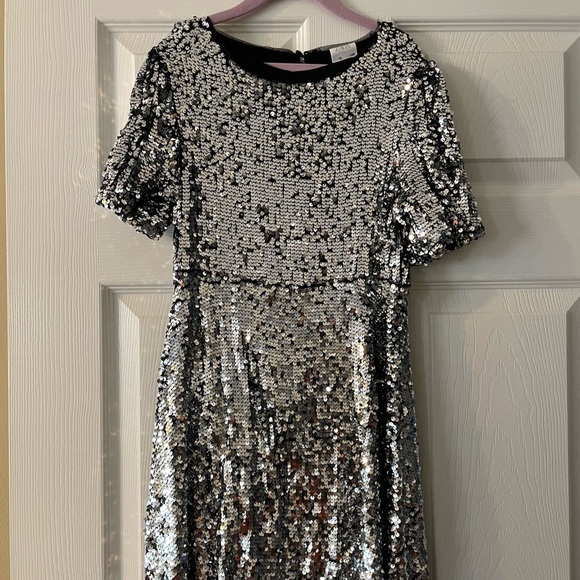 Zara Girls silver Sequins diamond 💎 dress, puff sleeves. Girls size 10. EUC! - Picture 1 of 3